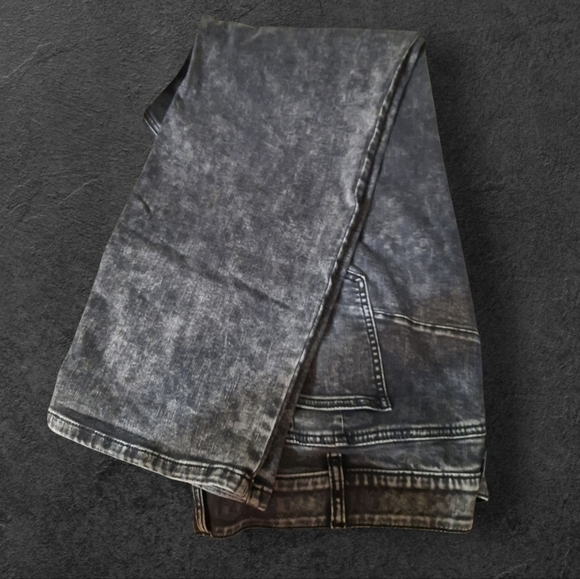 Torrid Womens " Feel The Fit" Bombshell Straight Black 26R - Picture 13 of 14